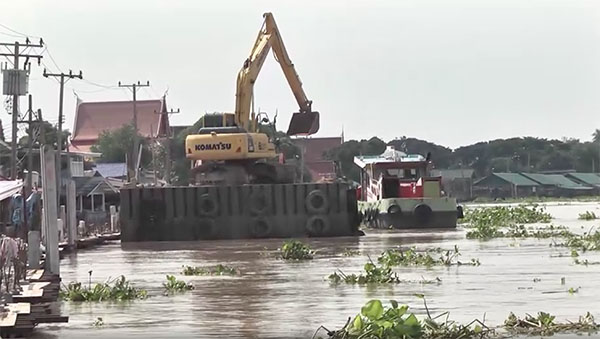 ชาวท่าอิฐ จ.นนทบุรี รับมือมวลน้ำเจ้าพระยาก้อนแรก ท่วมบ้านตั้งแต่เช้ามืด ชาวท่าอิฐ จ.นนทบุรี รับมือมวลน้ำเจ้าพระยาก้อนแรก ท่วมบ้านตั้งแต่เช้ามืด