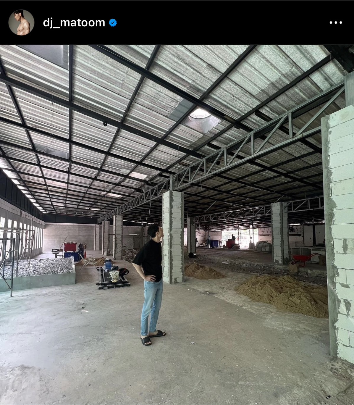 เริ่มโปรเจกต์ใหม่! ดีเจมะตูม ทุ่มทุนสร้าง ร้านอาหารดนตรีสด บรรจุคนได้เป็นพัน เริ่มโปรเจกต์ใหม่! ดีเจมะตูม ทุ่มทุนสร้าง ร้านอาหารดนตรีสด บรรจุคนได้เป็นพัน