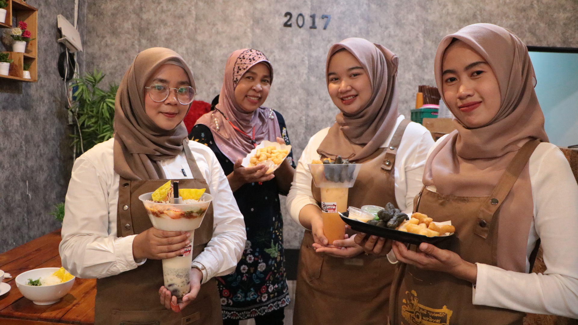  “ปาท่องโก๋ไทย” อันดับ  5 ของหวานริมทางดีที่สุดในโลก ดันยอดขายพุ่งเป็นแสน