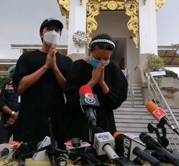 บรรยากาศพิธีฌาปนกิจศพ ค่อม ชวนชื่น 