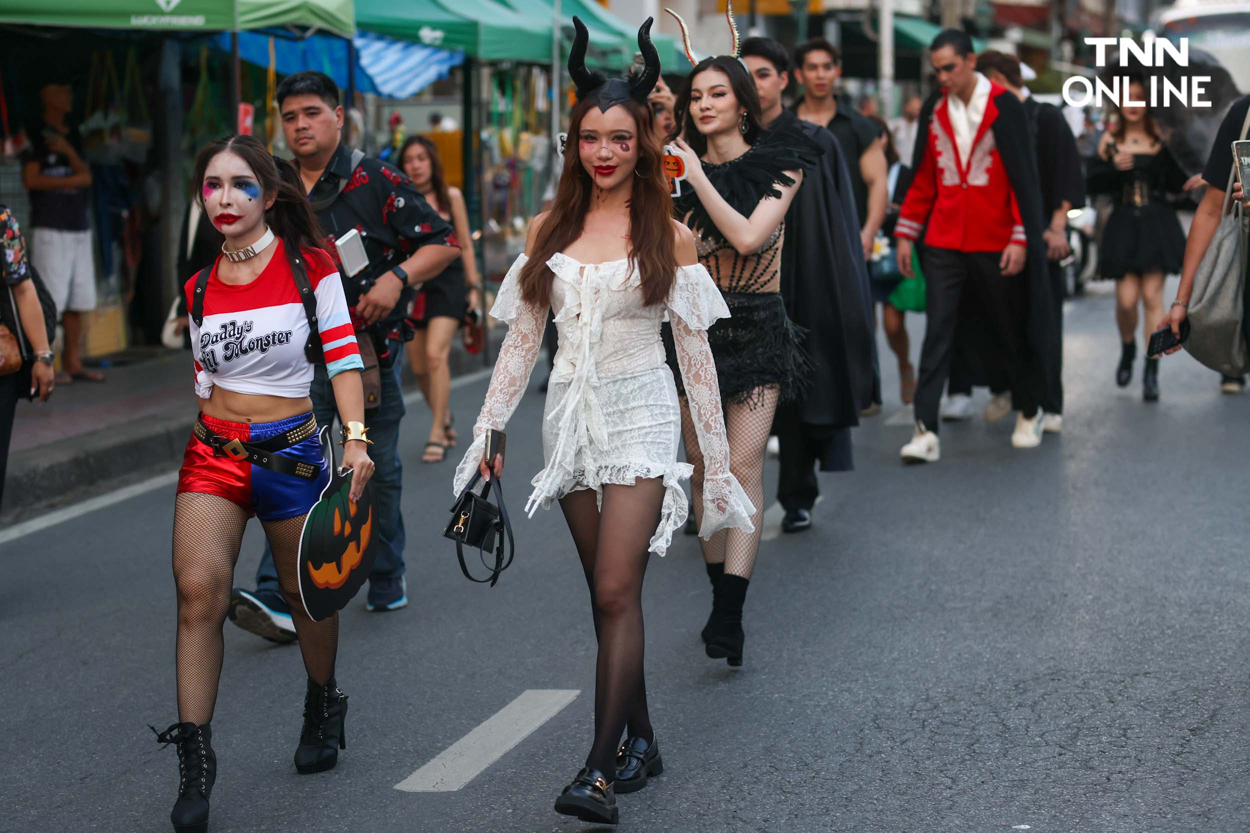 สวยหรือสยอง ขบวนภูตผีเทศกาลฮาโลวีนถนนข้าวสาร สวยหรือสยอง ขบวนภูตผีเทศกาลฮาโลวีนถนนข้าวสาร