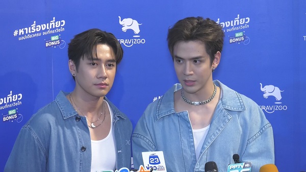 “ฟิล์ม-แจม” เตรียมจัดแฟนมีตติ้ง ปัดอัพค่าตัวพุ่งสูง (มีคลิป) “ฟิล์ม-แจม” เตรียมจัดแฟนมีตติ้ง ปัดอัพค่าตัวพุ่งสูง (มีคลิป)