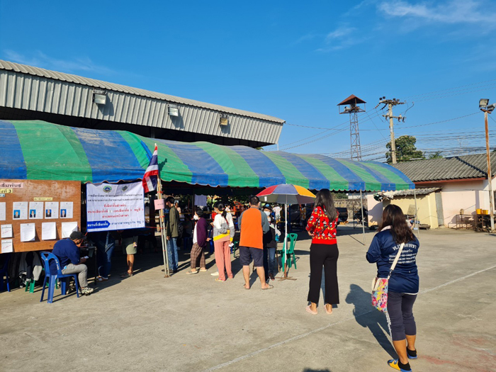 เลือกตั้งอบต. 2564 คึกคัก ปชช.ทยอยใช้สิทธิ ชาวมานิออกจากป่าเข้าคูหา