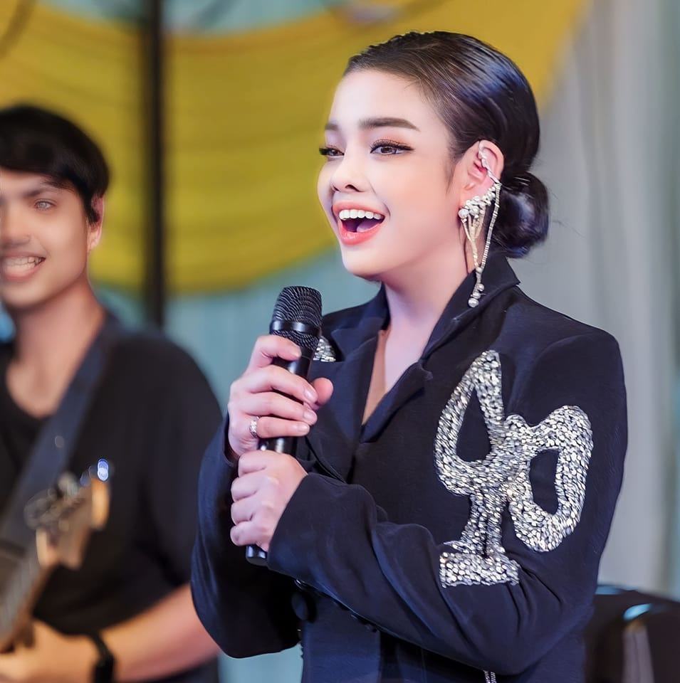 ยุ้ย ญาติเยอะ ตอกกลับชาวเน็ต คอมเมนต์ได้สามีตลกในวงแล้วไม่ค่อยดัง