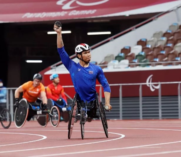 โดม ปกรณ์ ลัม ขอเป็นกำลังใจให้ทัพนักกีฬาพาราลิมปิก ล่าสุดไทยได้อีก 2 เหรียญทอง