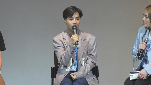 ลุกซ์ น้องใบเตย กลั้นน้ำตาไว้ไม่อยู่ พูดถึงคนรักที่จากไป (มีคลิป)