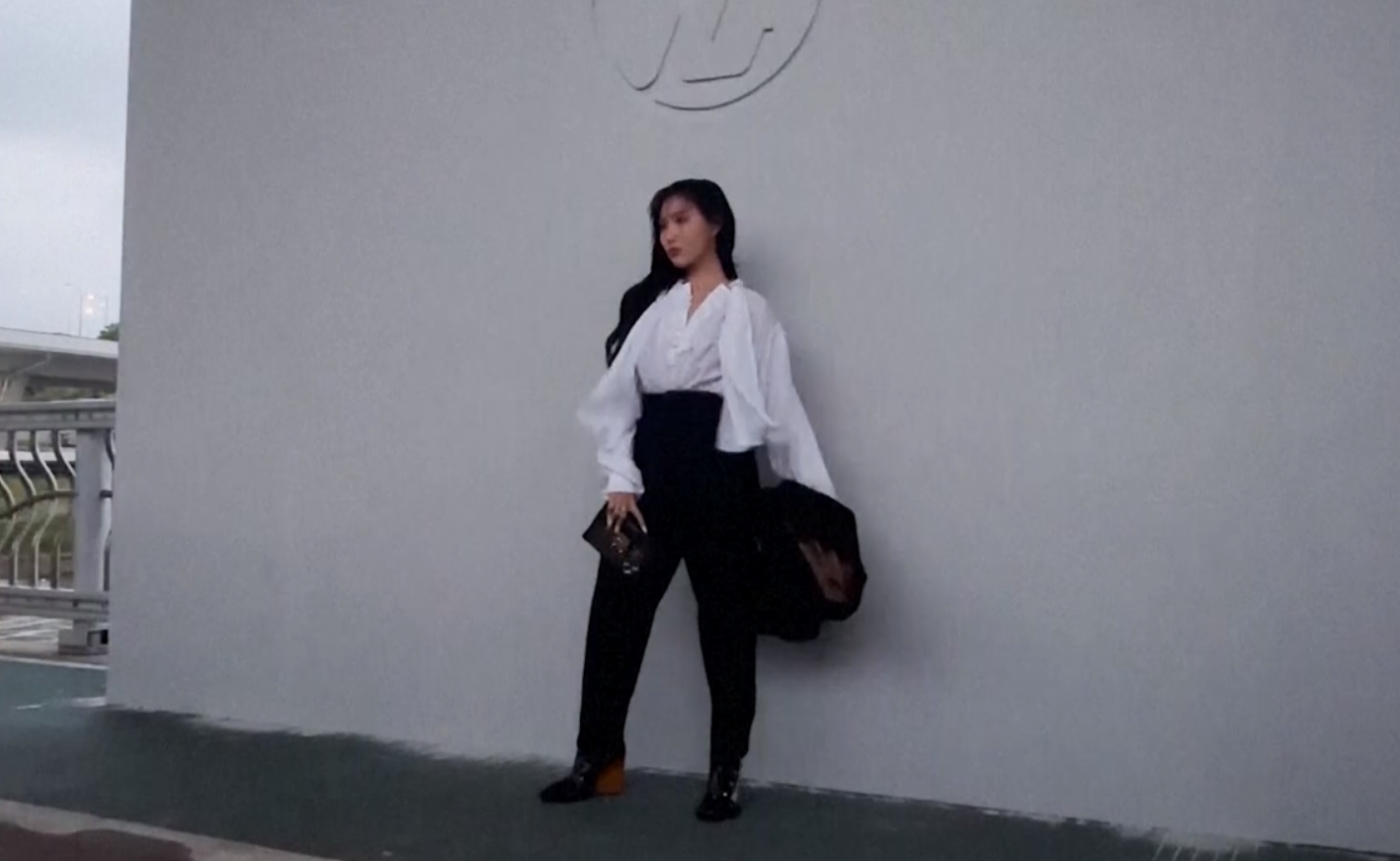 “Louis Vuitton” จัดแฟชั่นโชว์ครั้งแรกที่เกาหลีใต้ ศิลปิน K-Pop ร่วมงานเพียบ