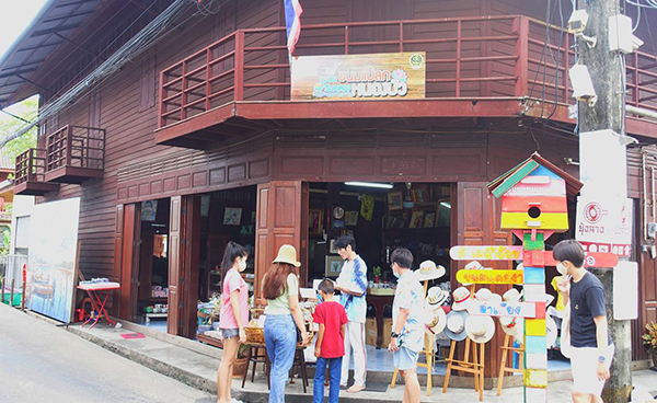 10 ที่เที่ยวจันทบุรี รับลมริมทะเล จันท์นี้ต้องไปเยือน