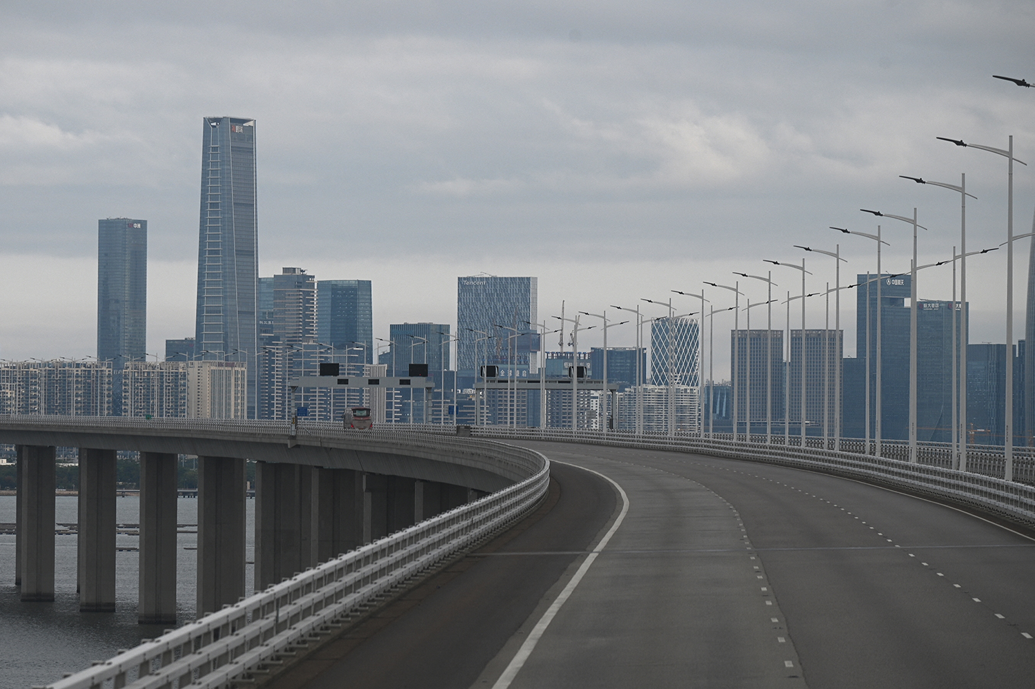 เมื่อจีนสร้างเมืองมหาวิทยาลัยนานาชาติ (ตอน 1) โดย ดร.ไพจิตร วิบูลย์ธนสาร 