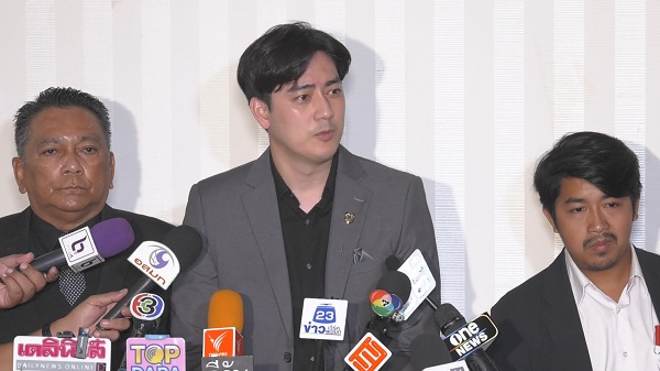 ฟิล์ม รัฐภูมิ สบายใจขึ้นหลังหอบหลักฐานพบ DSI โดนโยงคดี Forex-3D   (มีคลิป)