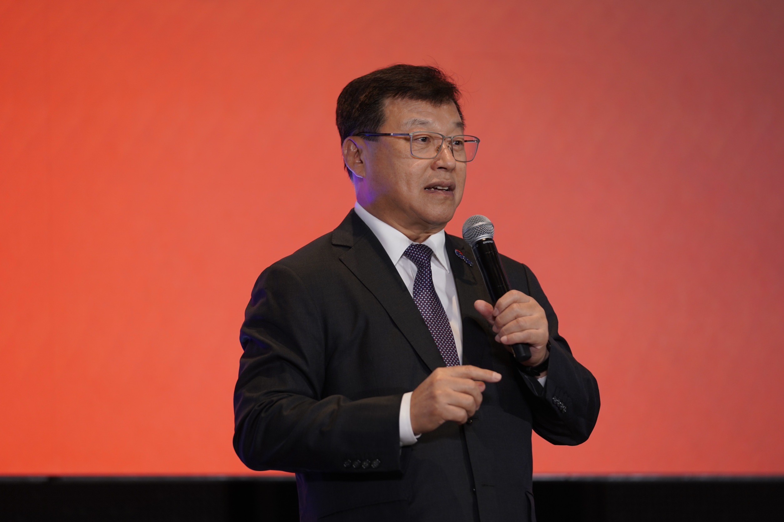 ประมวลภาพภาคเช้า TNN จัดสัมมนา บริบทใหม่ของไทย ส่งผลอย่างไรต่อทิศทางธุรกิจ ประมวลภาพภาคเช้า TNN จัดสัมมนา บริบทใหม่ของไทย ส่งผลอย่างไรต่อทิศทางธุรกิจ