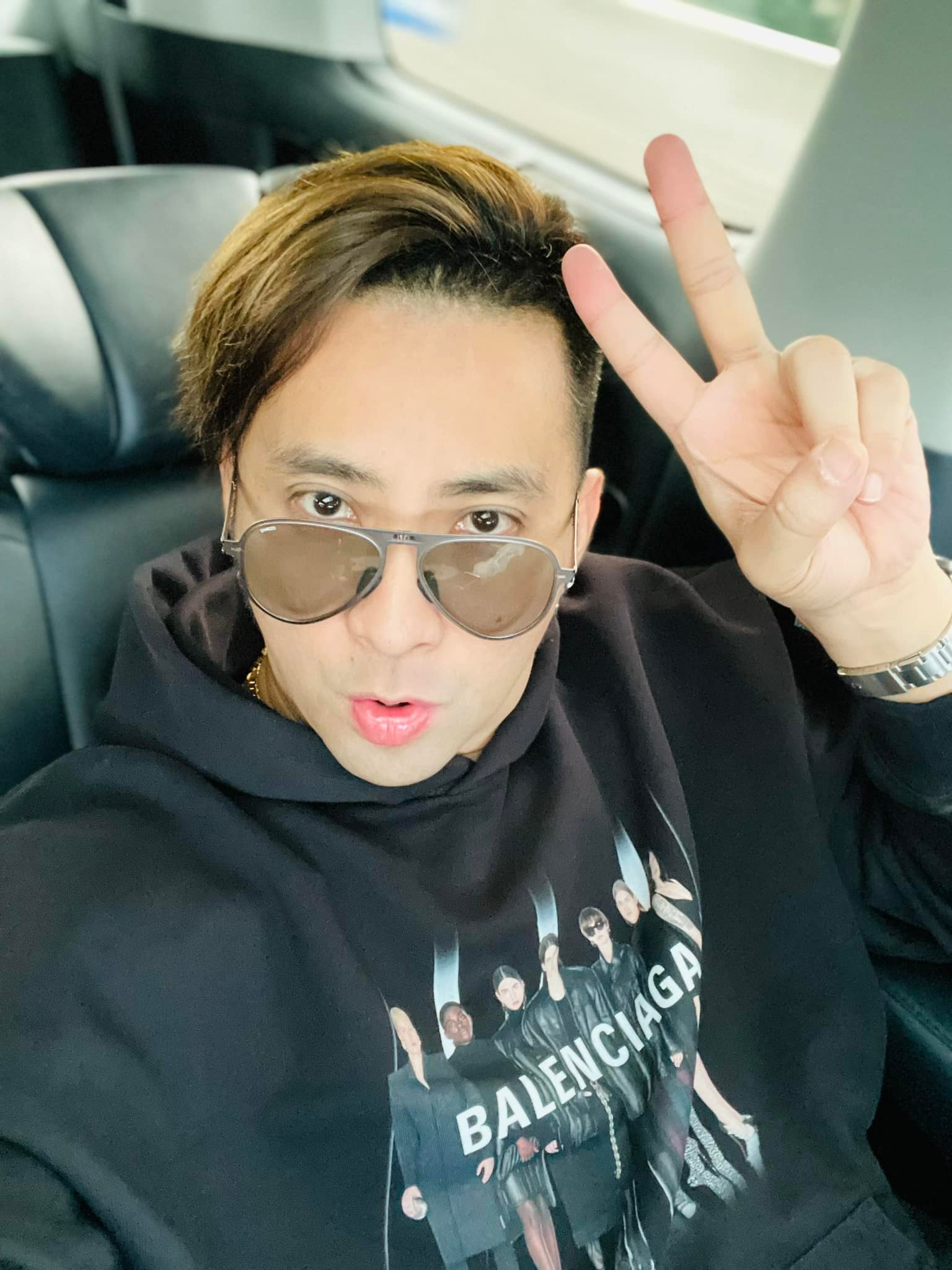 เคลื่อนไหวล่าสุด แฟนสาว โชค รถแห่ โพสต์ถามเคยเห็นมันสู้แบบหลังชนฝา หมาจนตรอกไหม?? เคลื่อนไหวล่าสุด แฟนสาว โชค รถแห่ โพสต์ถามเคยเห็นมันสู้แบบหลังชนฝา หมาจนตรอกไหม??