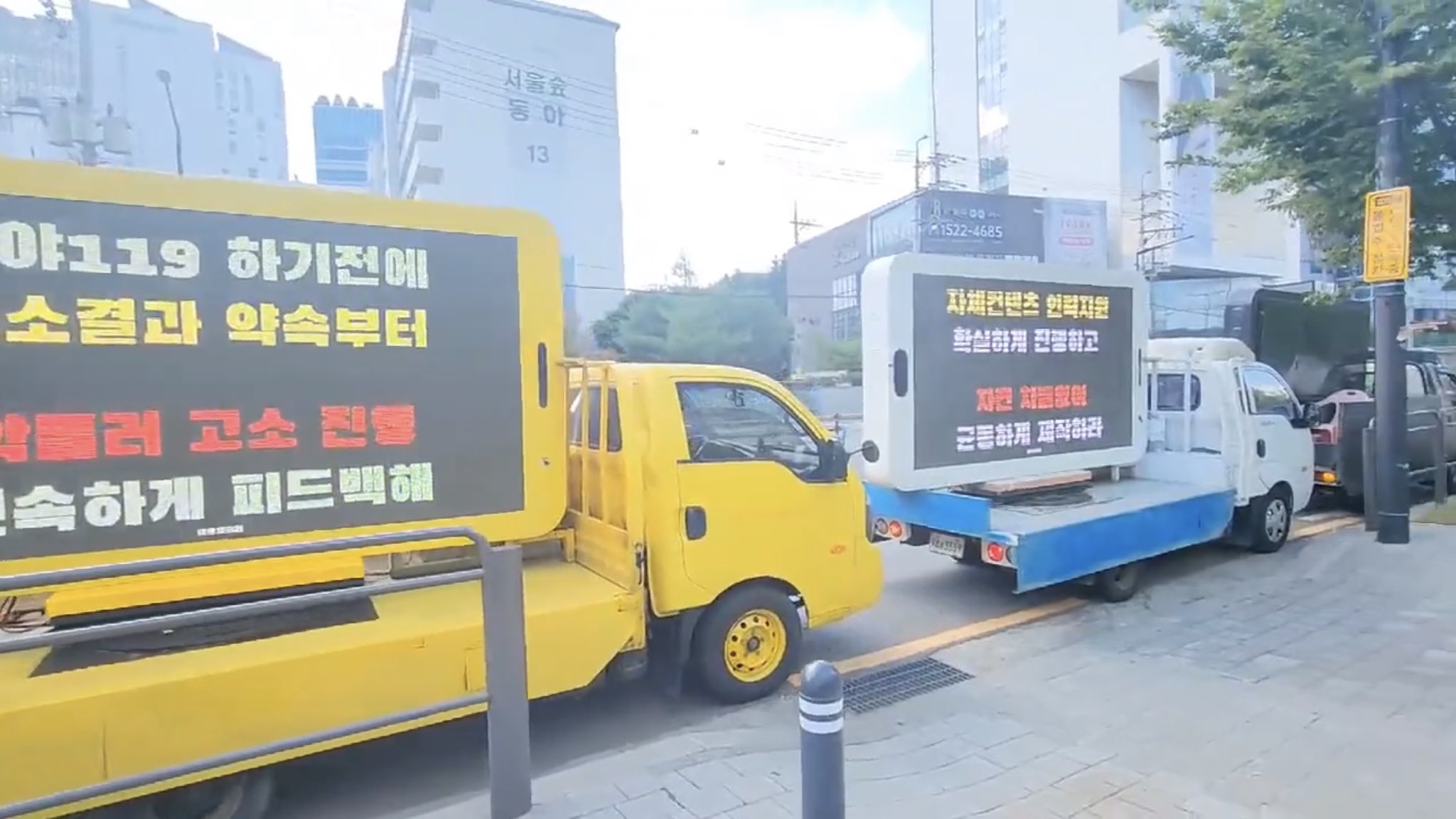 ฮอตจนน้ำเดือด “มินฮยอก” วง BTOB โชว์หุ่นสุดล่ำในงาน “Water Bomb festival” ฮอตจนน้ำเดือด “มินฮยอก” วง BTOB โชว์หุ่นสุดล่ำในงาน “Water Bomb festival”