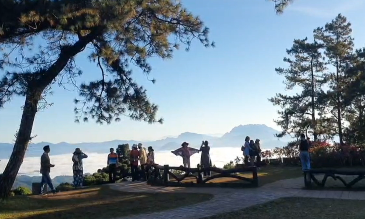 เที่ยวเชียงใหม่! ชี้เป้าจุดชมวิว “ทะเลหมอกห้วยน้ำดัง” 1 ในจุดสวยที่สุดของภาคเหนือ เที่ยวเชียงใหม่! ชี้เป้าจุดชมวิว “ทะเลหมอกห้วยน้ำดัง” 1 ในจุดสวยที่สุดของภาคเหนือ