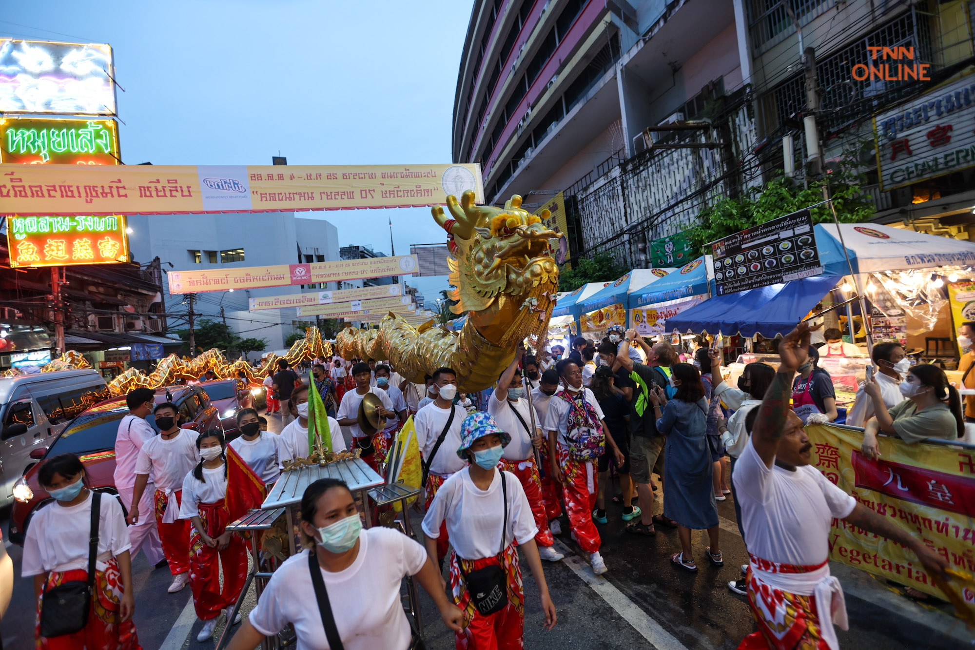 ชัชชาติเปิดงานเจเยาวราช เชิดสิงโต ผัดหมี่มงคล พร้อมขบวนแห่สุดยิ่งใหญ่ ชัชชาติเปิดงานเจเยาวราช เชิดสิงโต ผัดหมี่มงคล พร้อมขบวนแห่สุดยิ่งใหญ่