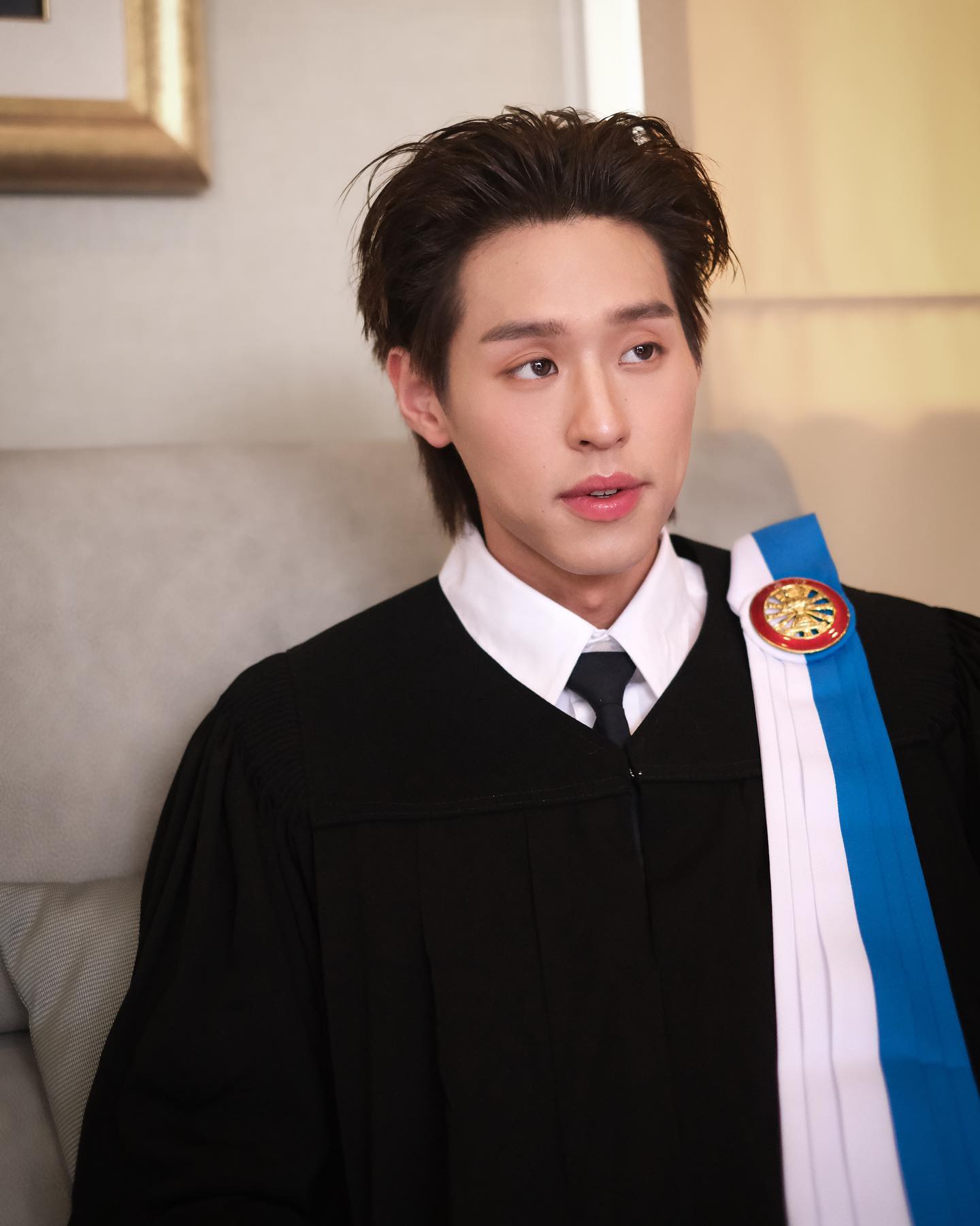 แสดงความยินดี บิวกิ้น พุฒิพงศ์ เผยภาพชุดครุย เรียนจบด้วยเกียรตินิยมอันดับ 2