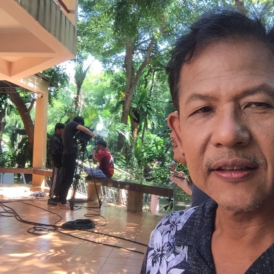 บรรยากาศพิธีรดน้ำศพ น้าเฉื่อย ระเบิดเถิดเทิง (มีคลิป)