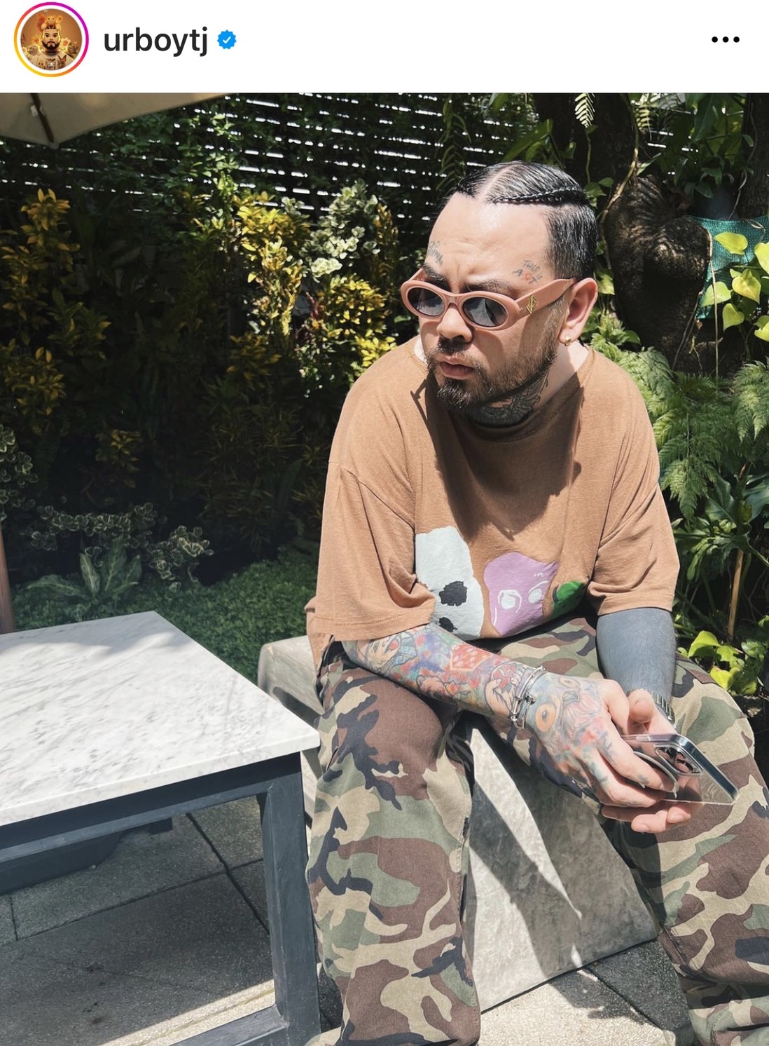 เปิดภาพล่าสุด เต๋า UrboyTJ กลับมาสดใส ออกมาพบเจอเพื่อนๆ  