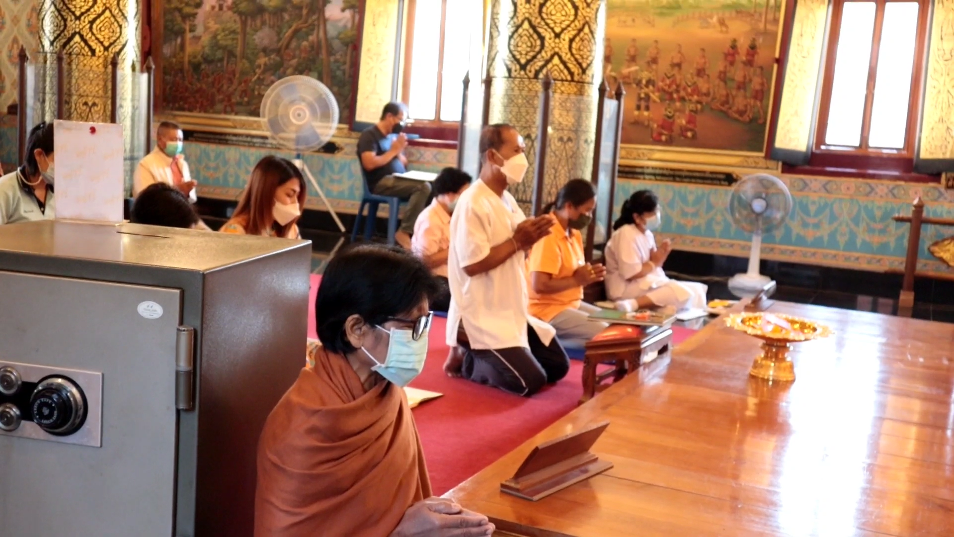 พระสงฆ์พิษณุโลก นำพุทธศาสนิกชน สวดมนต์ถวายพระพรชัยมงคล แด่ เจ้าฟ้าพัชรกิติยาภาฯ  