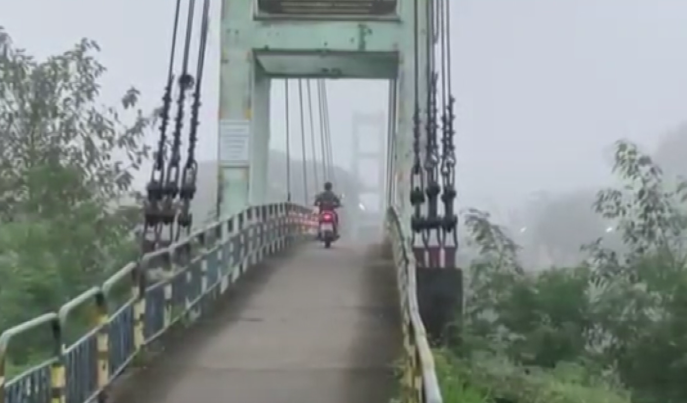 เปิดภาพหมอกหนาปกคลุมแม่น้ำน่านในเมืองพิษณุโลก เหมือนอยู่ต่างประเทศ เปิดภาพหมอกหนาปกคลุมแม่น้ำน่านในเมืองพิษณุโลก เหมือนอยู่ต่างประเทศ