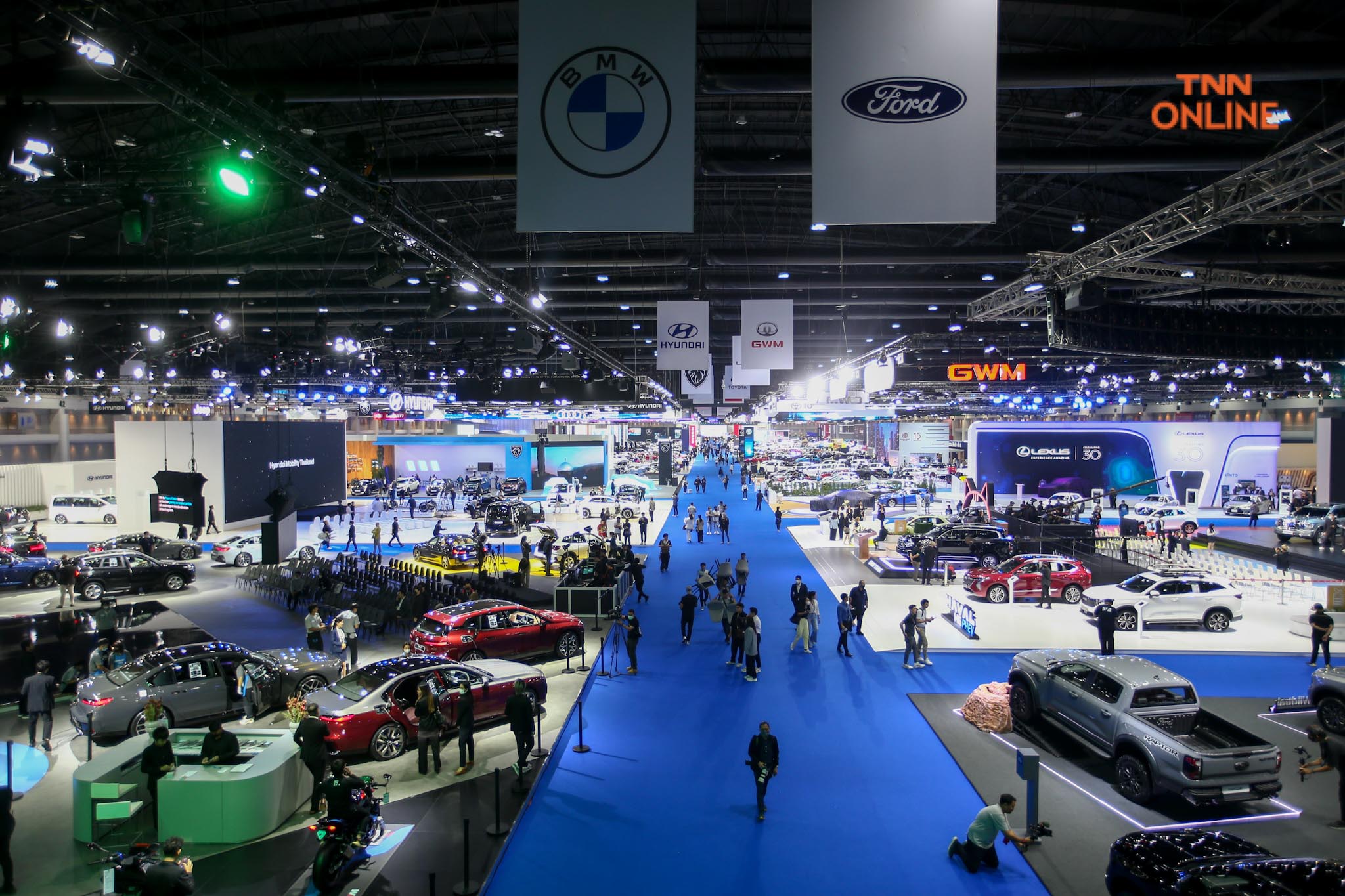 Motor Show 2023 คึกคัก ค่ายดังพาเหรดขนรถยนต์มาโชว์ในงาน