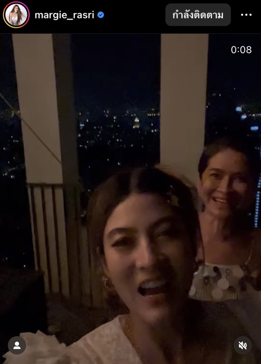 รวมเหล่าคนบันเทิง อวดภาพเคานต์ดาวน์ปีใหม่ 2566 ในโซเชียล