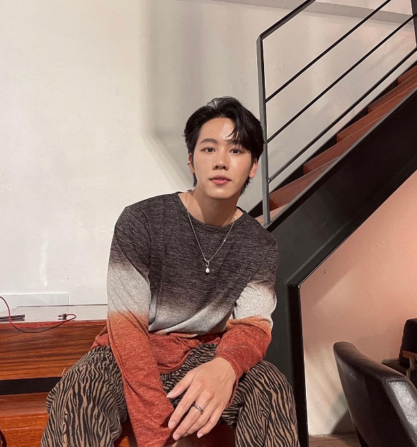 “วอร์ วนรัตน์” ฮอตไม่หยุด ยอดฟอลโลว์ทวิตเตอร์ทะลุ 6 แสน (มีคลิป)