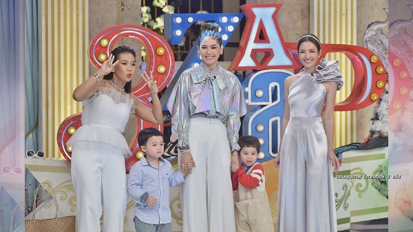 ตอบเอง “ชมพู่-แอฟ” พูดแล้วใครเป็นพิธีกรร่วมใน 3 แซ่บ (มีคลิป) ตอบเอง “ชมพู่-แอฟ” พูดแล้วใครเป็นพิธีกรร่วมใน 3 แซ่บ (มีคลิป)