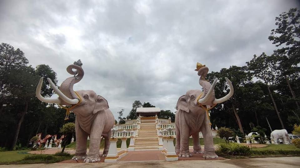 เปิดภาพเมรุชั่วคราว ถวายเพลิงสรีระสังขาร หลวงปู่แสง ญาณวโร  