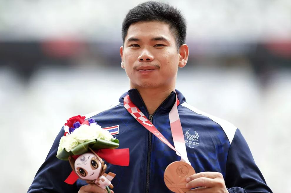 'ประวัติ' เกี่ยวก้อย 'ภูธเนศ' ซิวเหรียญวีชแชร์เรซซิ่งศึกกีฬาคนพิการ