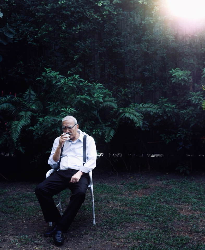 คุณชายอดัม โพสต์เตือน หลังมีคนแอบอ้างชื่อ ท่านมุ้ย ข่มขู่คุกคาม 