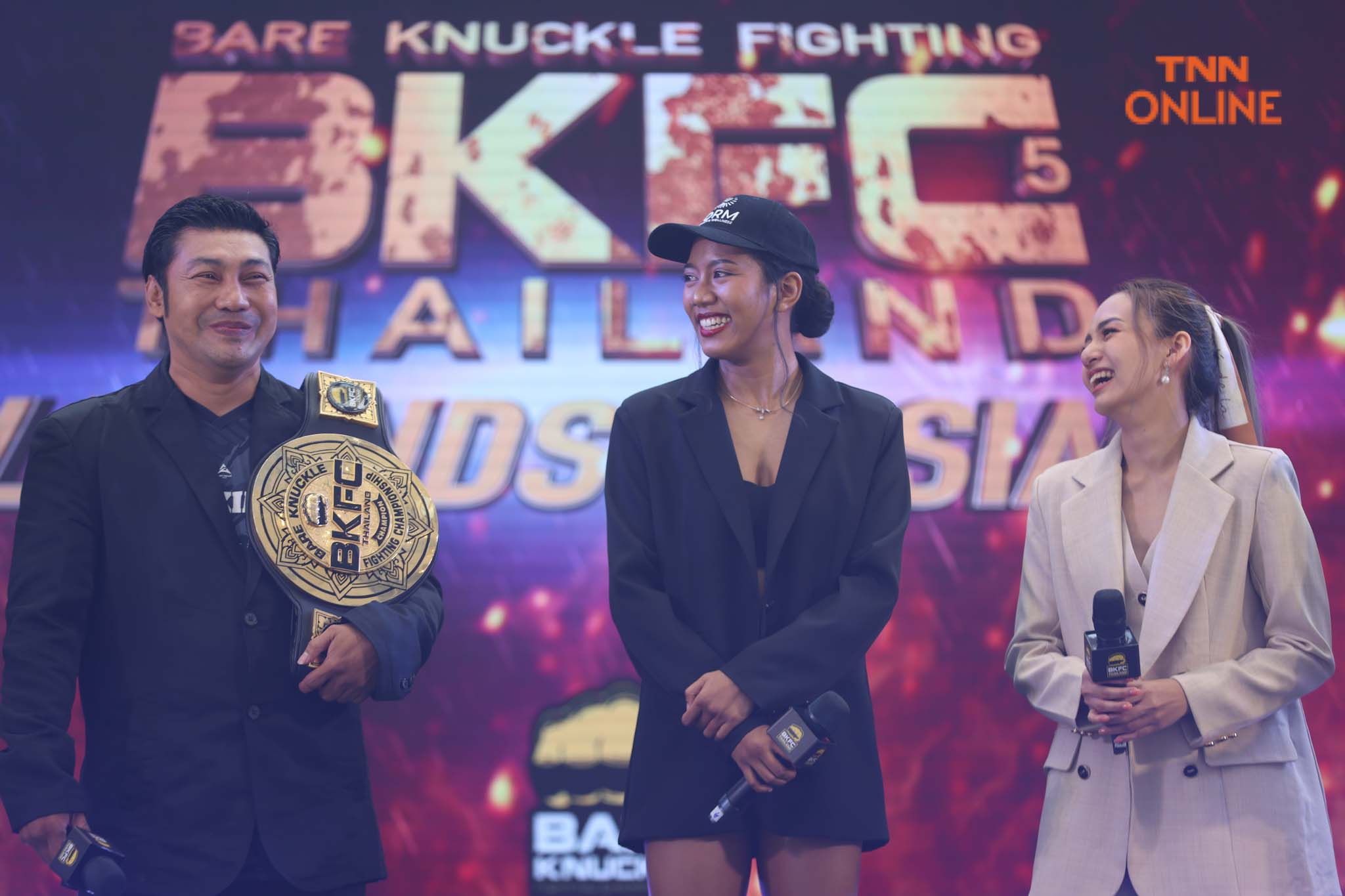 “บัวขาว” ดวล “แสนชัย” ชกจริง เจ็บจริง ดวลเดือดด้วยมือเปล่าในศึก BKFC Thailand ครั้งที่ 5 - LEGENDS OF SIAM