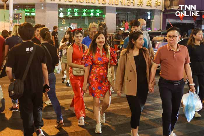 นทท.แน่นถนนเยาวราช กินสตรีทฟู้ด ตอกย้ำย่านท่องเที่ยวยอดฮิต นทท.แน่นถนนเยาวราช กินสตรีทฟู้ด ตอกย้ำย่านท่องเที่ยวยอดฮิต