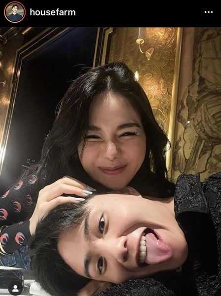 กวาง โพสต์หวานถึง ไฮโซเฮ้าส์ ดูแลดีทุกอย่าง ระหว่างเที่ยวต่างประเทศด้วยกัน กวาง โพสต์หวานถึง ไฮโซเฮ้าส์ ดูแลดีทุกอย่าง ระหว่างเที่ยวต่างประเทศด้วยกัน