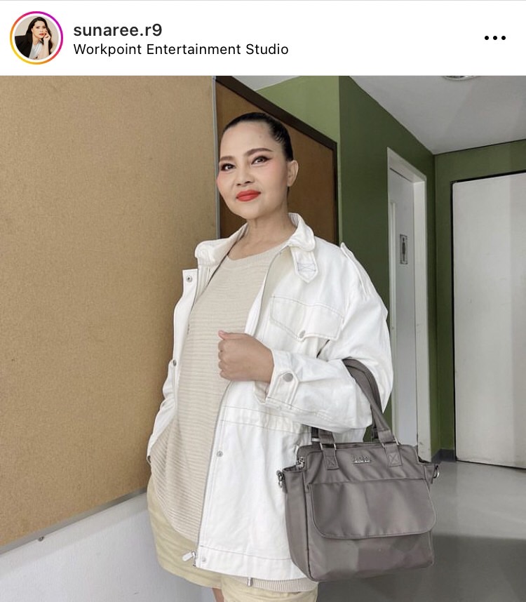 สุนารี ราชสีมา โผล่ซบอกบ้านใหม่ ยืนยันไม่ได้หนีค่ายเก่า หลังเจอดราม่าจ้างคนถูกรางวัลที่ 1 