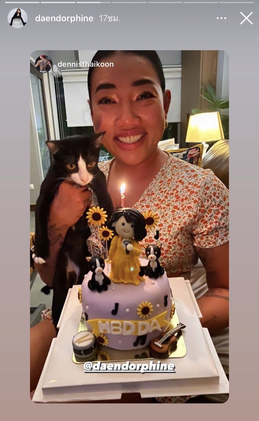 แห่ยินดี ดา เอ็นโดรฟิน ถูกแฟนหนุ่ม เดนนิส เซอร์ไพรส์คุกเข่าขอแต่งงาน แห่ยินดี ดา เอ็นโดรฟิน ถูกแฟนหนุ่ม เดนนิส เซอร์ไพรส์คุกเข่าขอแต่งงาน