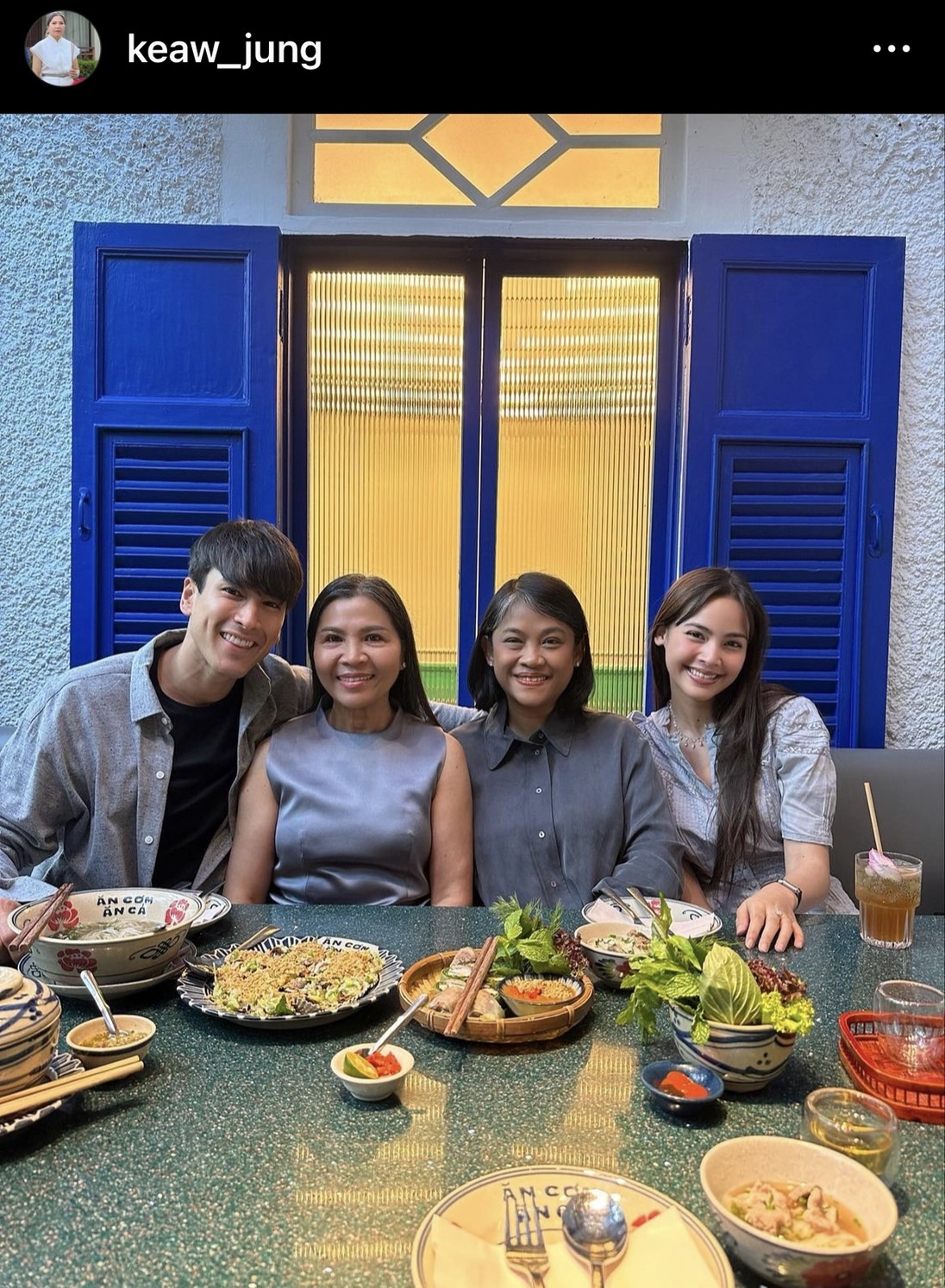 แม่แก้ว ทำแฟนคลับ ณเดชน์-ญาญ่า ใจฟู หลังปาแคปชั่นนี้?? 