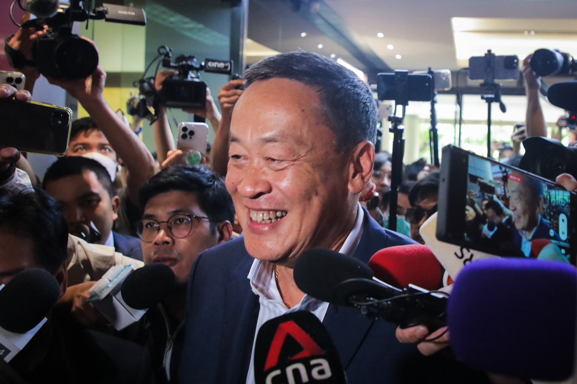 เศรษฐา ทวีสิน เปิดใจหลังทราบผลโหวตนายกรัฐมนตรี เศรษฐา ทวีสิน เปิดใจหลังทราบผลโหวตนายกรัฐมนตรี