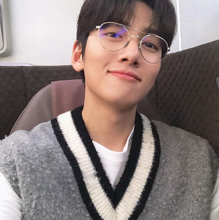 ต้นสังกัดยืนยัน 'จีชางอุค' พระเอกหน่มชื่อดัง ติดเชื้อโควิด-19 ต้นสังกัดยืนยัน 'จีชางอุค' พระเอกหน่มชื่อดัง ติดเชื้อโควิด-19