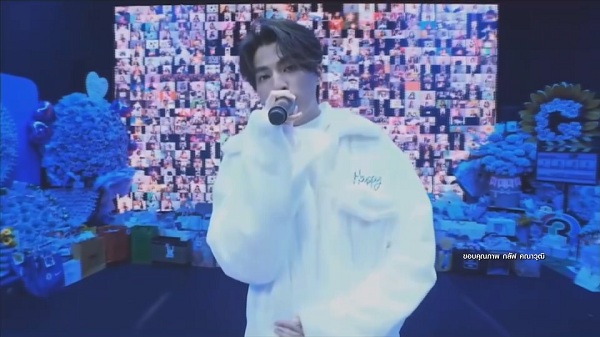 “กลัฟ คณาวุฒิ” มอบ 4 แสนบาทให้ 3 องค์กรการกุศล (มีคลิป) “กลัฟ คณาวุฒิ” มอบ 4 แสนบาทให้ 3 องค์กรการกุศล (มีคลิป)