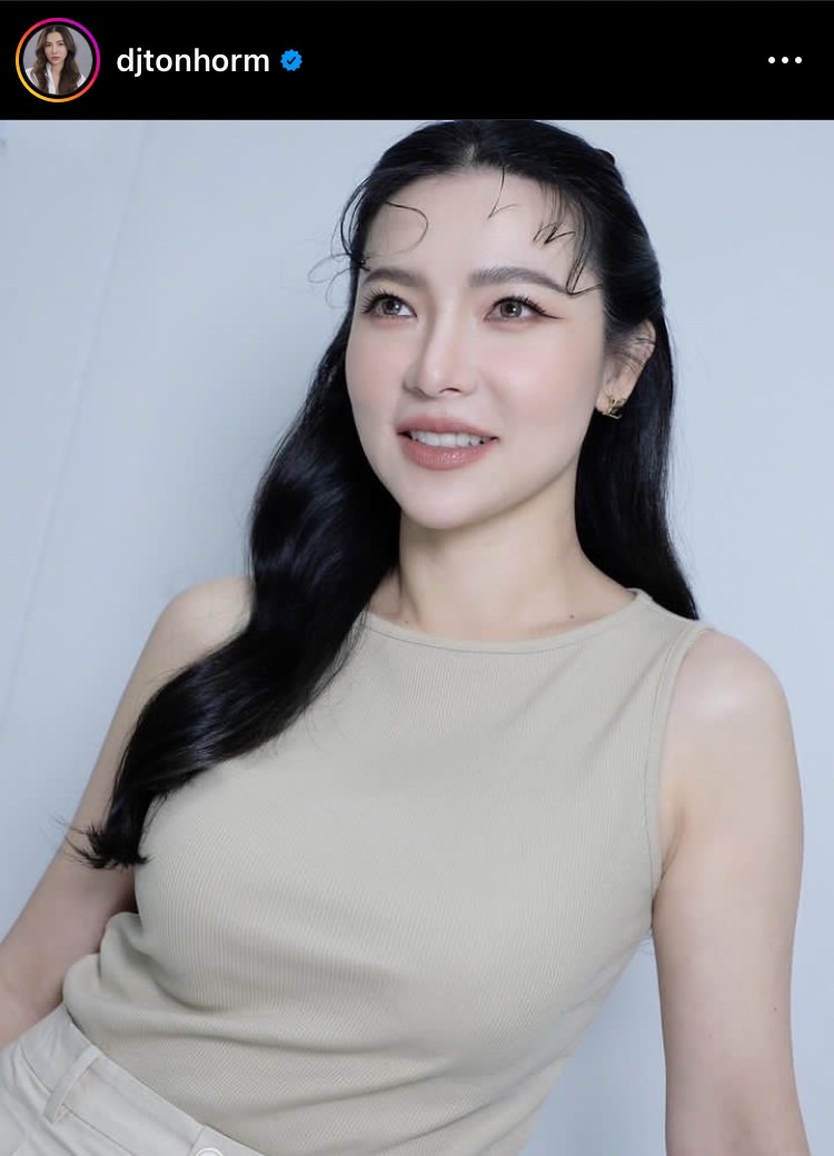 ราคาประหนึ่งมิจ ต้นหอม ศกุลตลา เจอแบรนด์เนมราคาถูกคนแห่ซื้อเพียบ