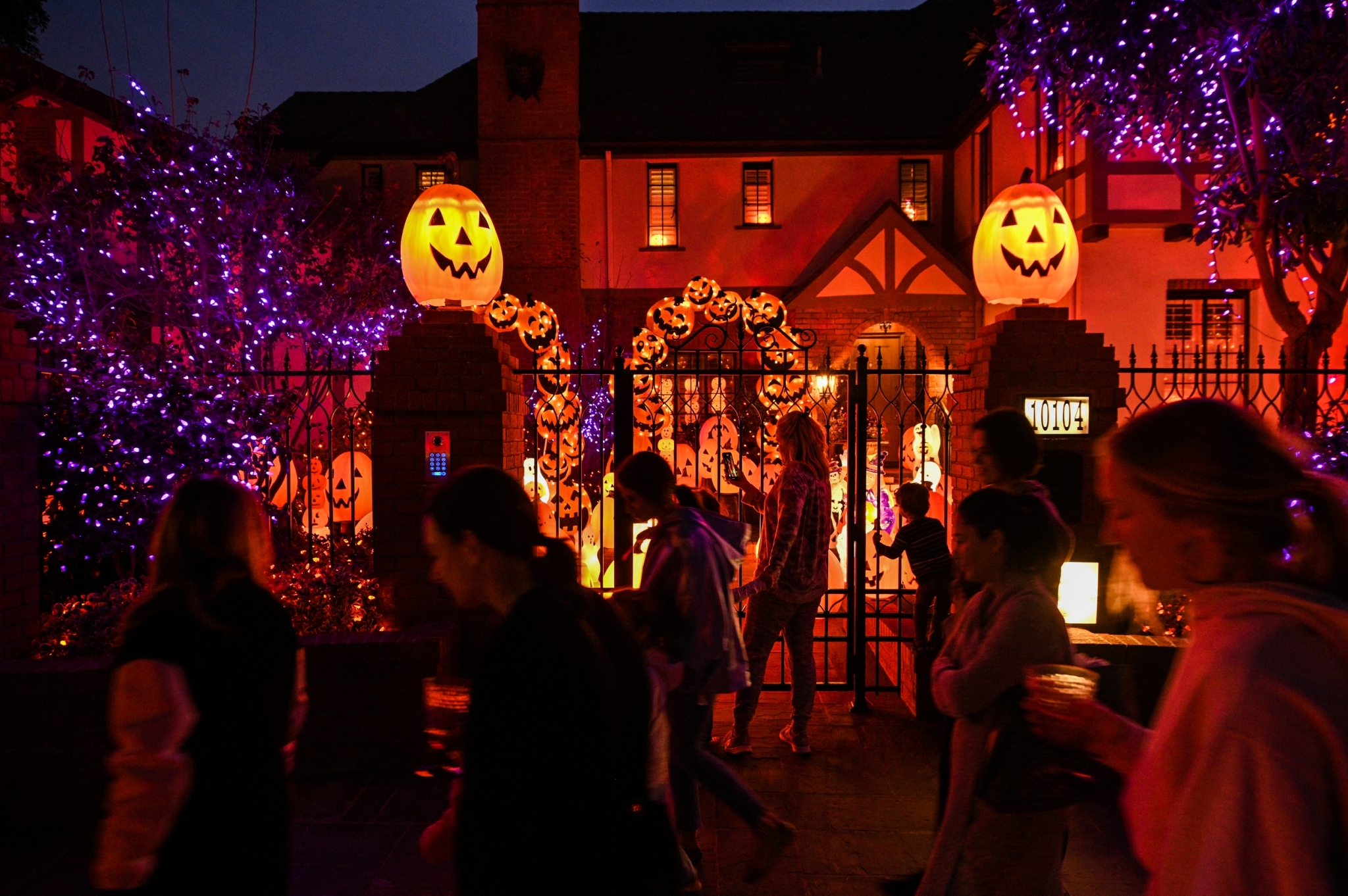 แจกพิกัด วันฮาโลวีน 2565 เที่ยวไหนดี? สวมชุดแฟนซีไปฉลอง-ถ่ายรูปกัน