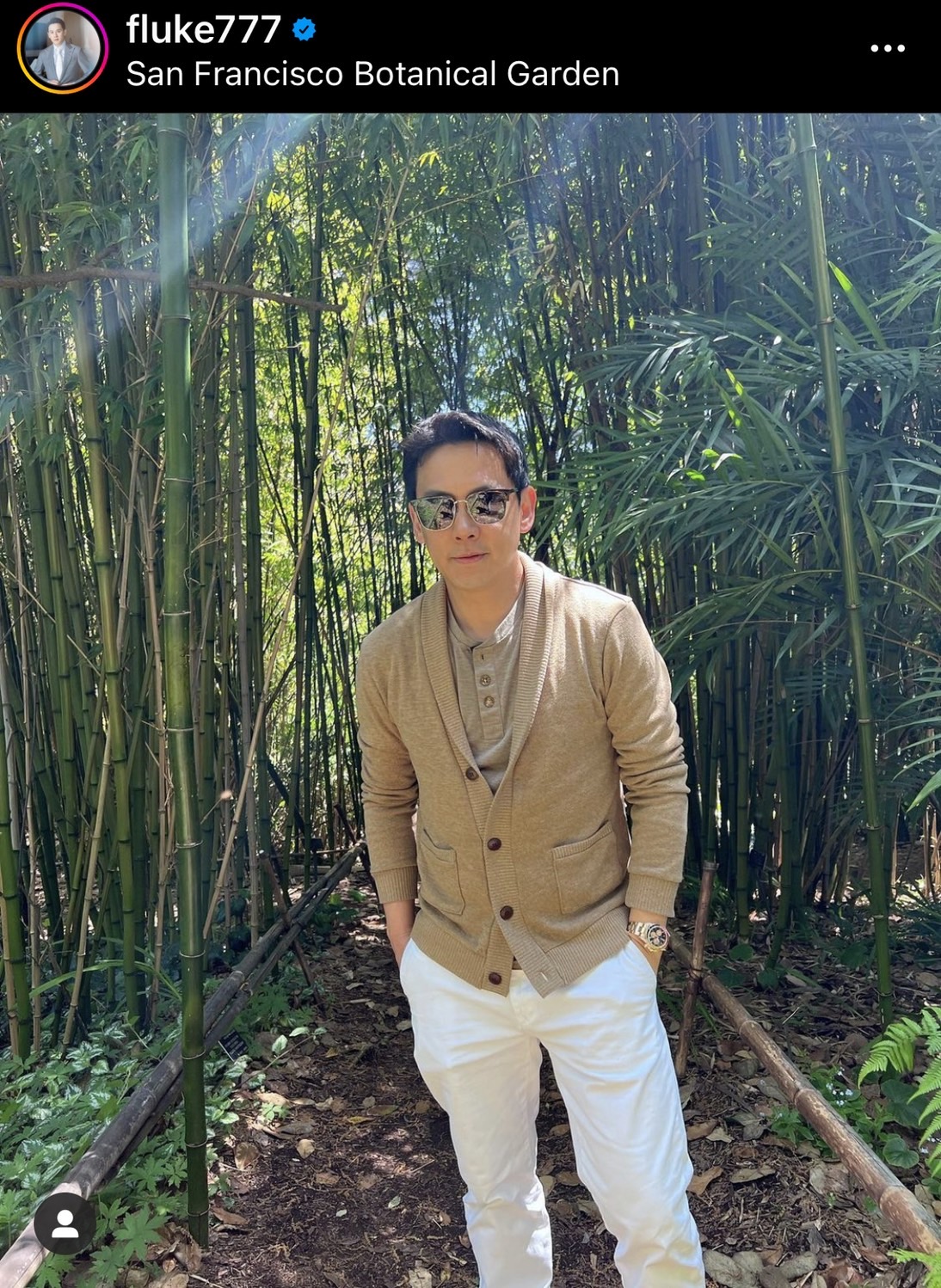 ฟลุค เกริกพล เผยนาทีวัดใจ ขณะอาบน้ำ กับ คนเช็ดกระจก  ตั้งคำถามเขาเห็นเราไหมนะ!! 