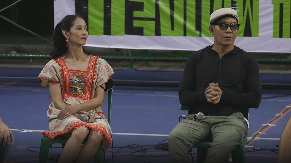 “เป็นเอก รัตนเรือง” พา “ต๊อก – อุ้ม” ย้อนรำลึก “มนต์รักทรานซิสเตอร์” (มีคลิป)  