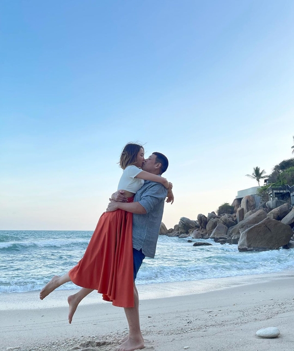 น้ำชา ชีรณัฐ เผยทราบเพศลูกแล้ว แต่ขออุบไว้ก่อน!! น้ำชา ชีรณัฐ เผยทราบเพศลูกแล้ว แต่ขออุบไว้ก่อน!!