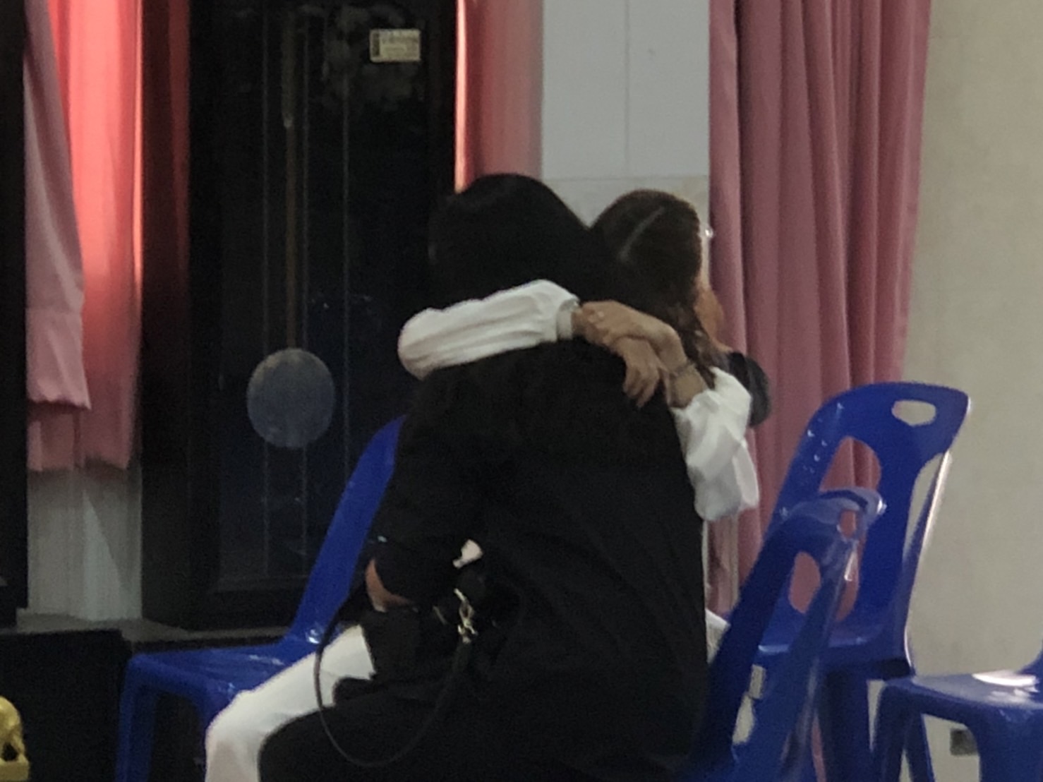 คนบันเทิงร่วมพิธีรดน้ำศพ  บีม  ปภังกร  
