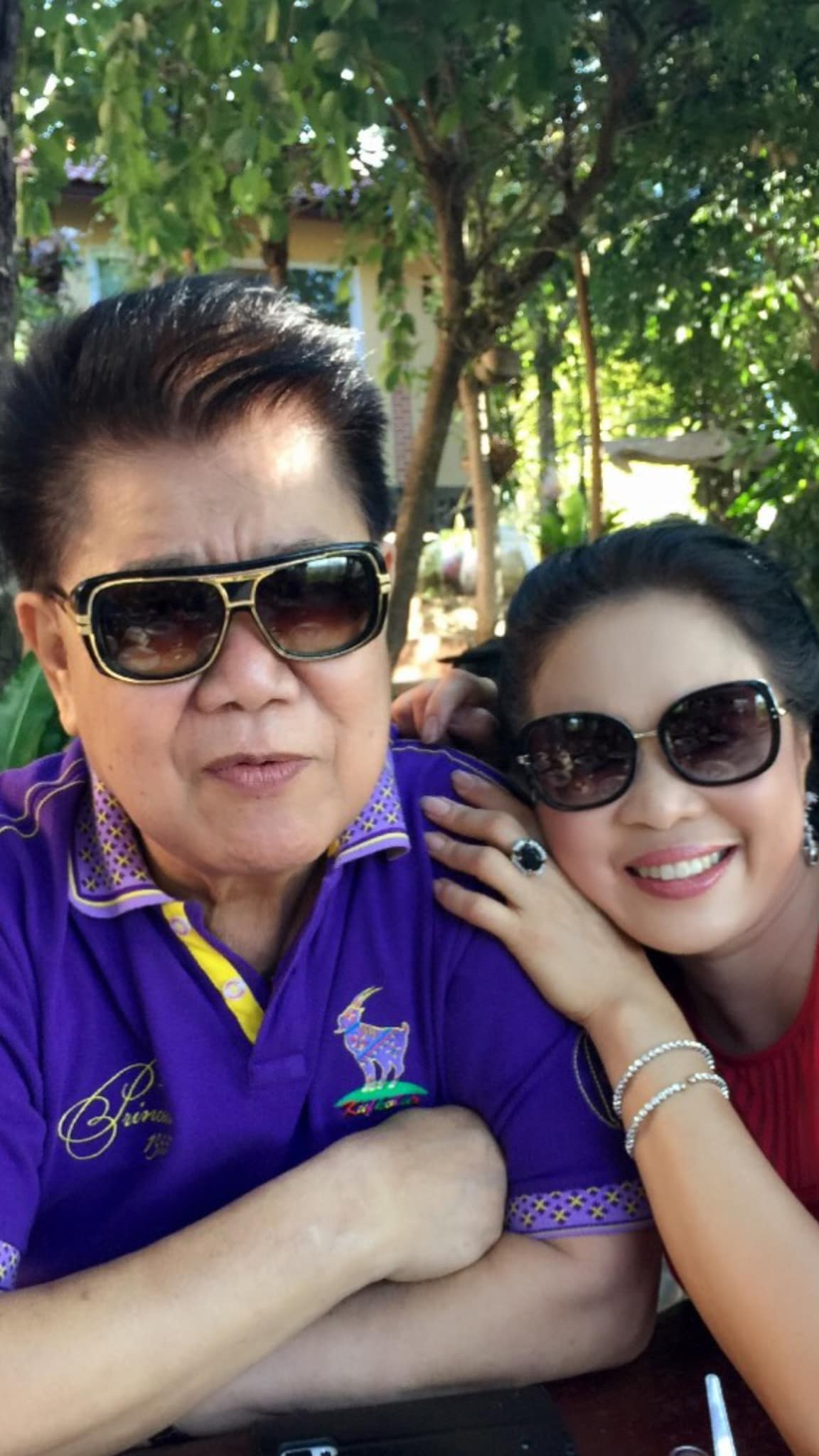 ครูปุ้ม ศศิวิมล เผยภาพกอดสุดท้ายก่อน ครูชลธี ธารทอง เสียชีวิต