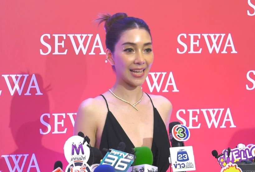 วุ้นเส้น วิริฒิพา เขิน เปิดตัวหวานใจอย่างเป็นทางการ   