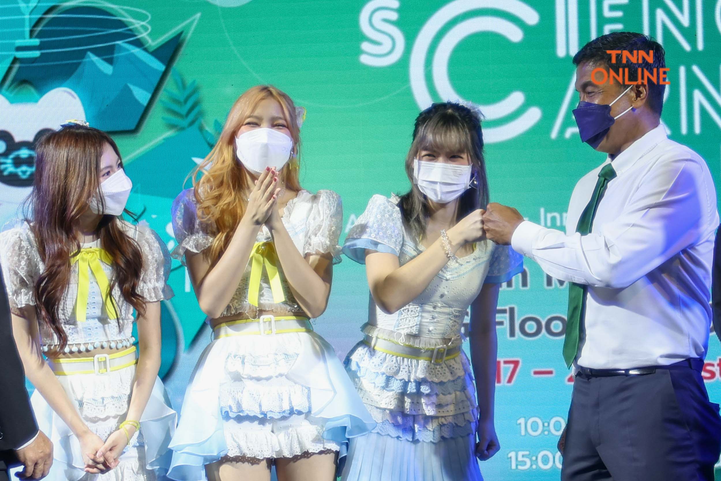 ชัชชาติร่วมงาน NST Fair Science Carnival Bangkok พร้อมประชันฝีมือตีปิงปองกับหุ่นยนต์ ชัชชาติร่วมงาน NST Fair Science Carnival Bangkok พร้อมประชันฝีมือตีปิงปองกับหุ่นยนต์