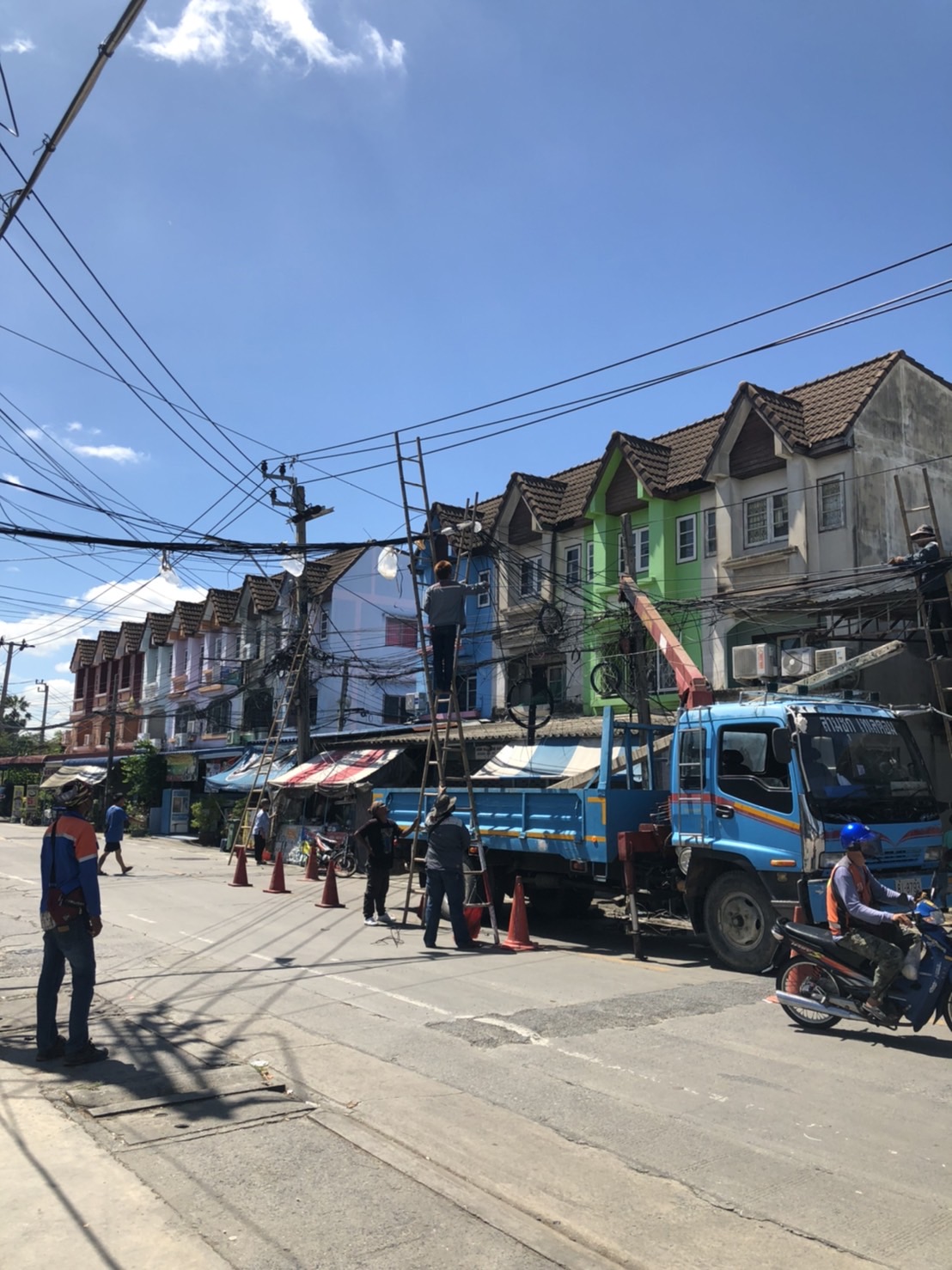 ชัยวุฒิ สั่ง NT เอ็กซเรย์สายสื่อสารทั่วประเทศหวั่นเป็นปัญหาซ้ำซาก